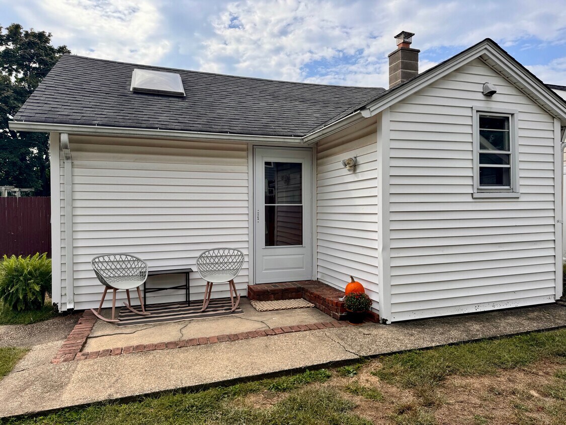 Photo - 2-2 Branford St (Norwalk, CT)