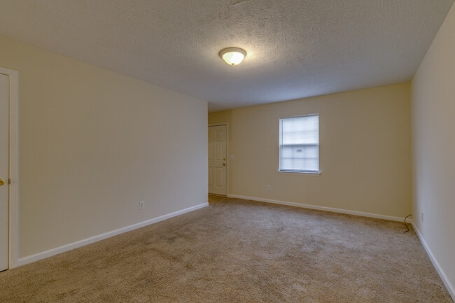 Building Photo - 630 Courtland St