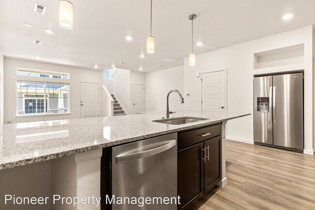 Building Photo - 3 br, 2.5 bath House - 17977 E 103rd Ave