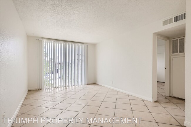 2 br, 1 bath House - 1416 Sombrero Dr Unit 4 photo'