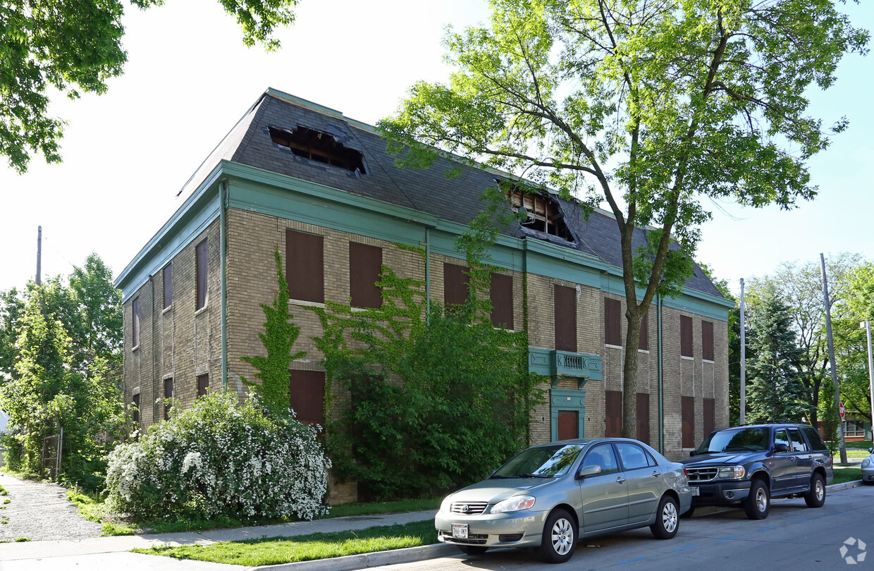 Building Photo - 918 S 24th St
