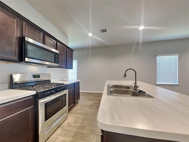 Foto del edificio - 23218 Pelham Prairie Ln