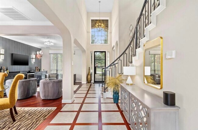 Foto del edificio - 2211 Mad River Ln