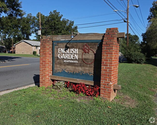 English Garden Apartments Charlotte Nc Building Photo English Garden Apartments