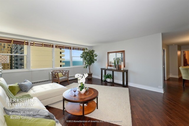 Building Photo - 1150 N Lake Shore Dr