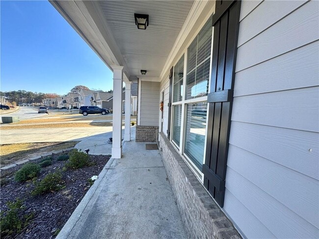 Building Photo - 402 Hinton Farm Wy.