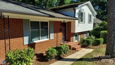 Building Photo - 3813 Selwyn Ave