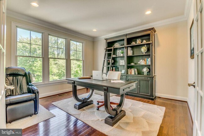 Building Photo - 1751 Tysons Crest Ln