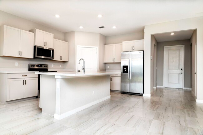 Foto del edificio - 4530 NW Exchange Ave