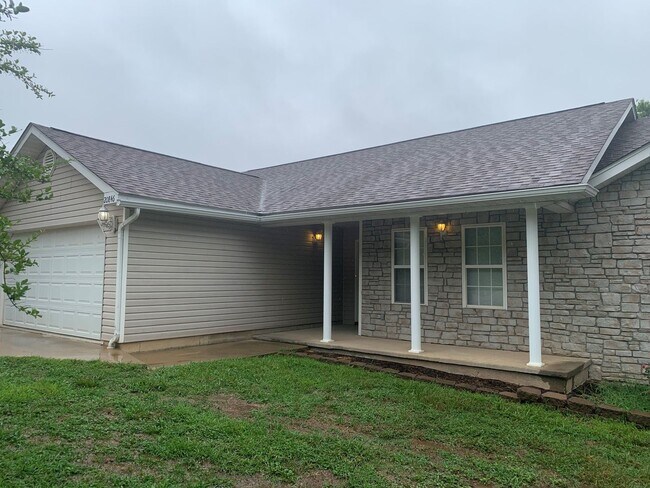 Building Photo - Near Fort Leonard Wood