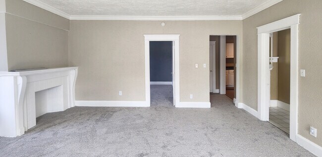 Sala de estar - 542 6th W St