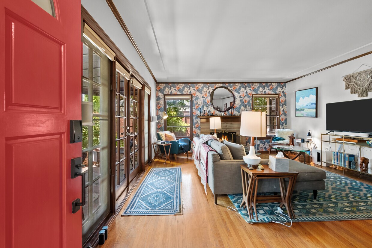Foto principal - 467 Irving Dr