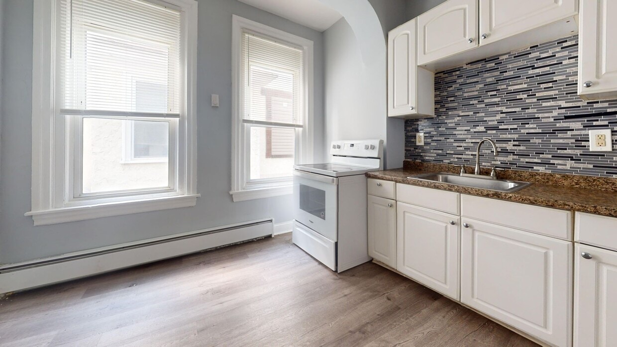Foto principal - 6154 Lebanon Ave