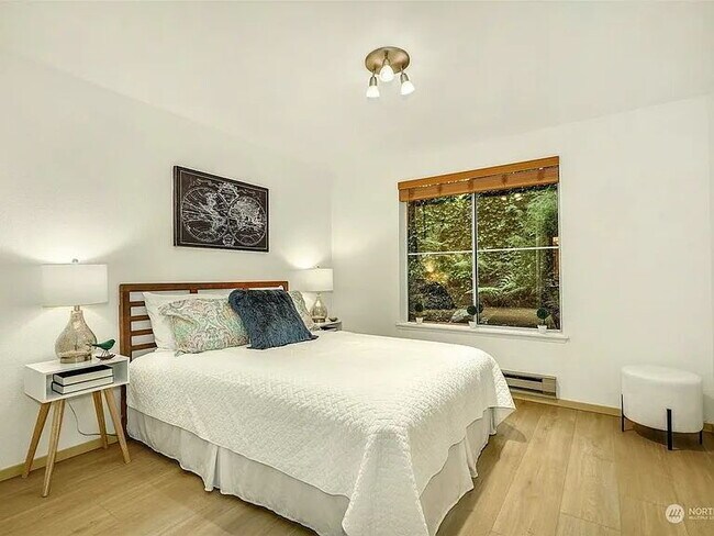 Foto del edificio - "Charming 1-Bedroom Haven in Seattle's Vibrant West Seattle Neighborhood!"
