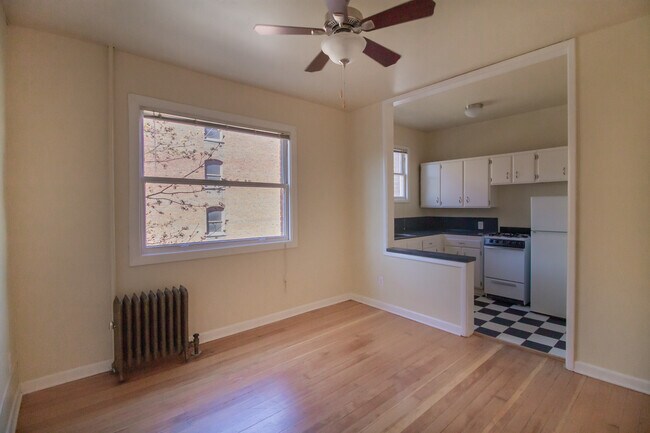 1HAB. - SALA DE ESTAR - The Benson Apartments