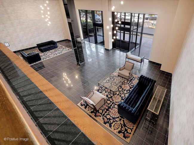 Building Photo - 6340 Americana Dr