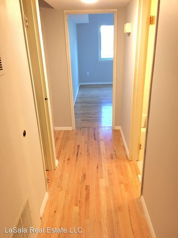 Building Photo - 2 br, 2 bath House - 8 Bradley Circle Unit H