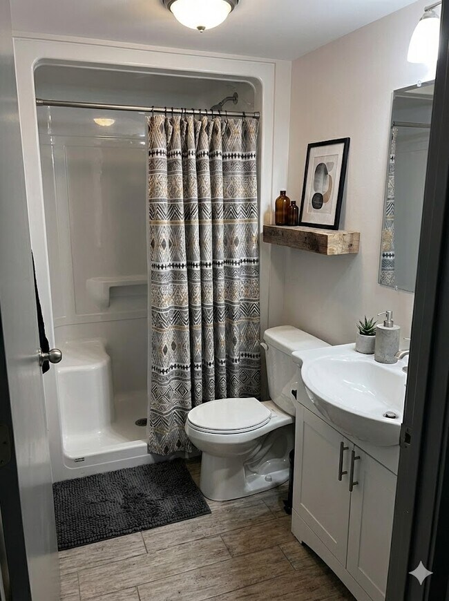 Photo du bâtiment - 258A-258A Sunview St