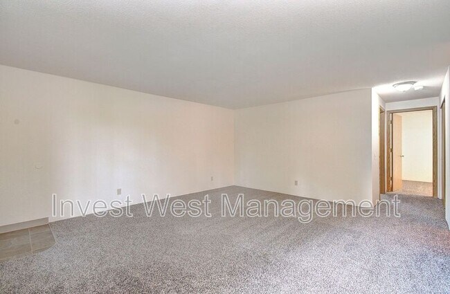 Foto del edificio - 1867 Kingsley Rd