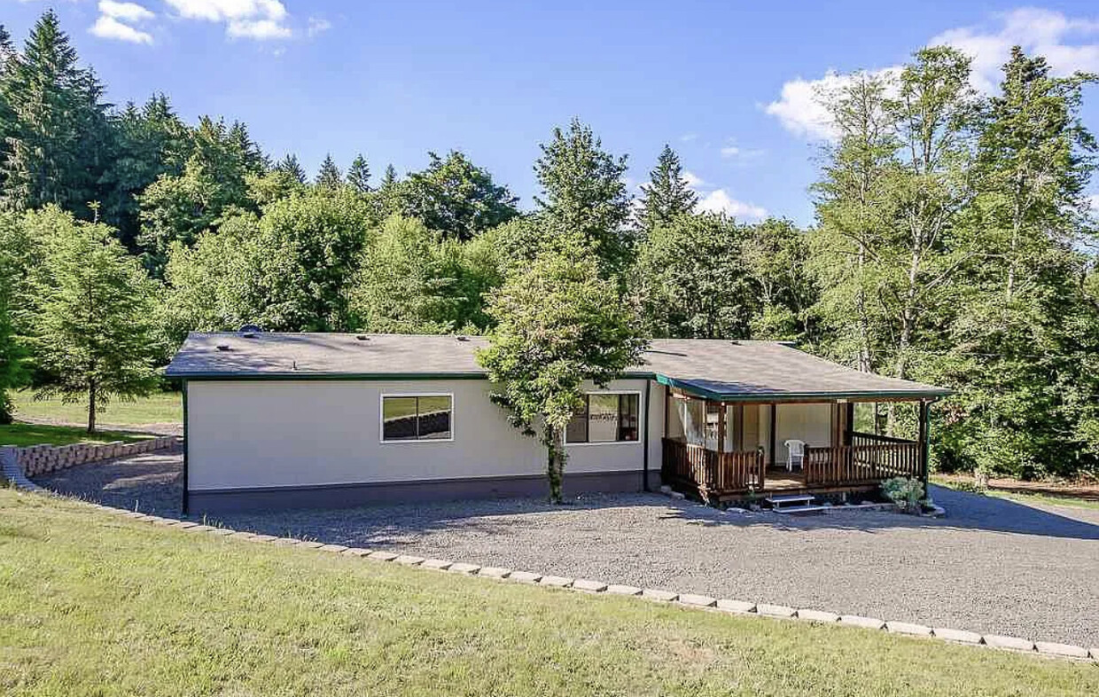 Primary Photo - 23090 Brush Creek Rd