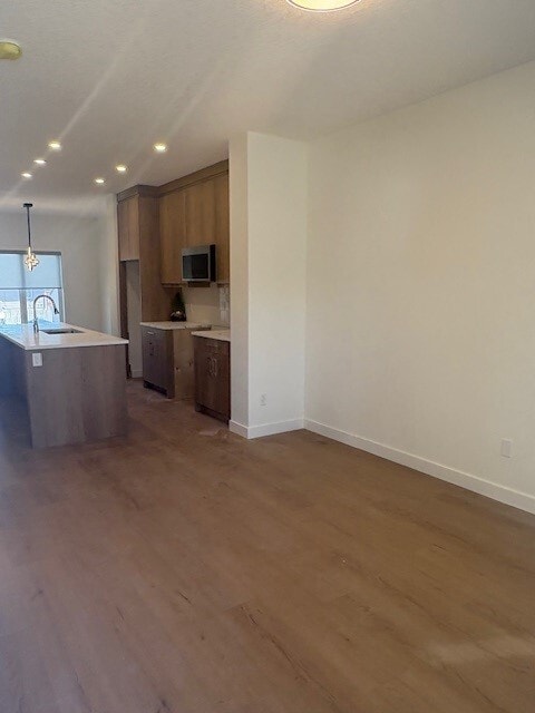 Building Photo - Showing now booking - 920 35 Street SE Calgary- May Occupancy