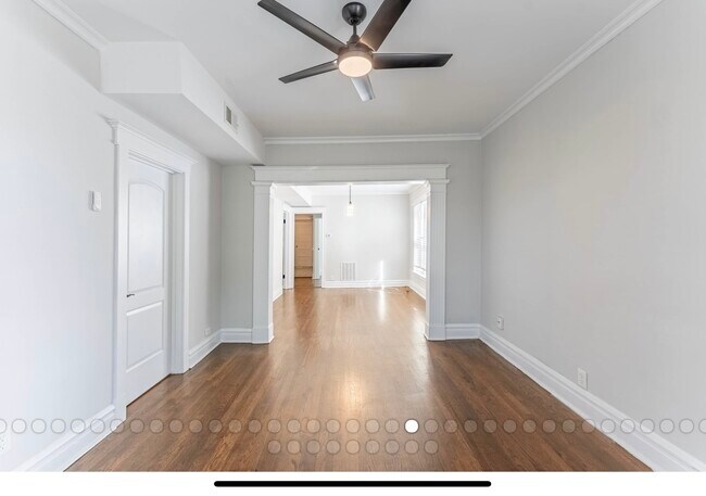 Foto del edificio - 6241 S Troy St