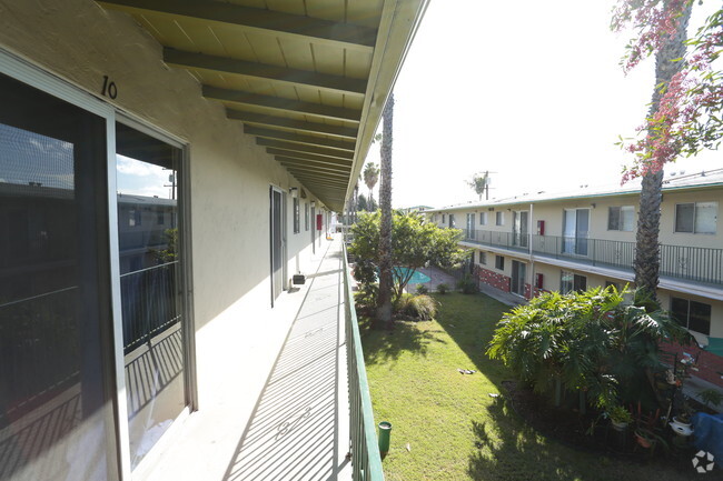 Foto del edificio - Aloha Vista Apartments