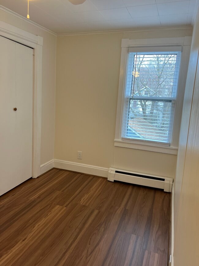 Foto del edificio - 513 S Albany St