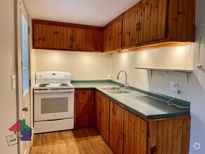 Building Photo - 293 US-302