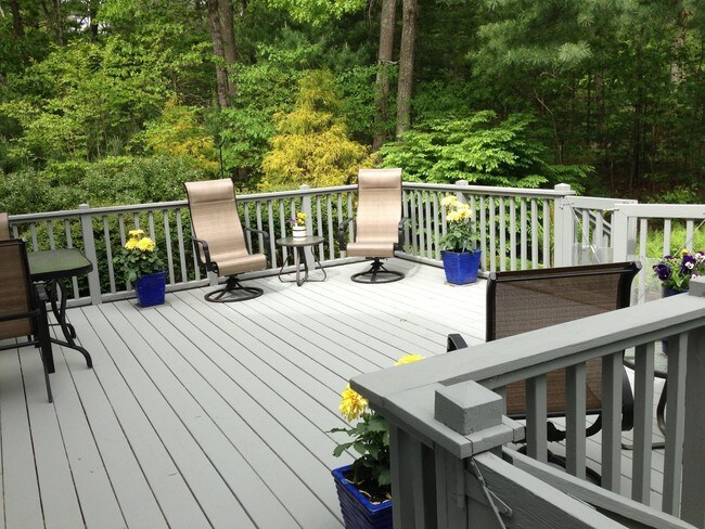 Foto del edificio - 7 Powder Hill Ln