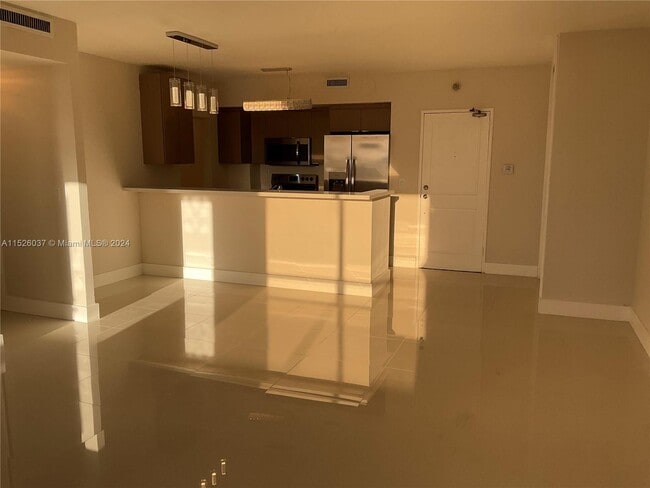 Building Photo - 10185 Collins Ave