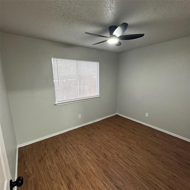 Building Photo - 1214 Orchard Park Cir