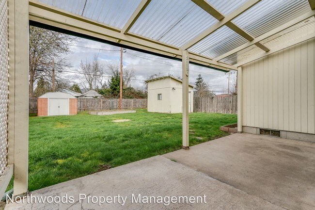 Foto del edificio - 3 br, 1 bath House - 838 Centennial Blvd.