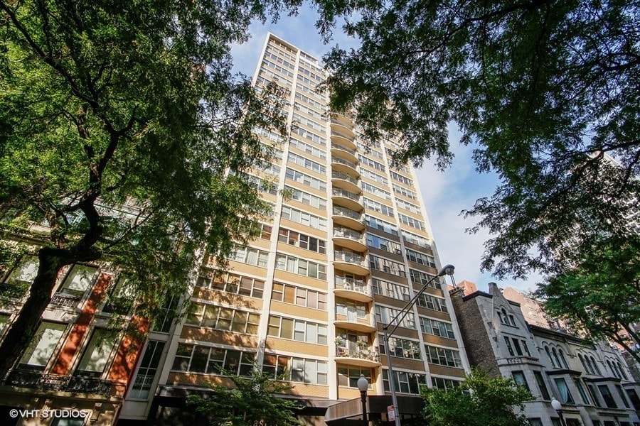 Primary Photo - 40 E Cedar St