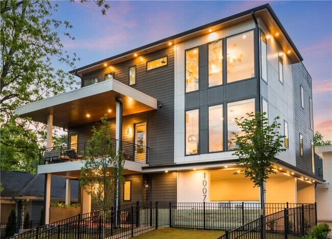 Foto del edificio - 1007 Manigault St SE