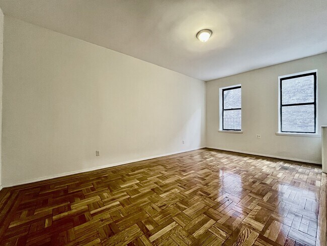 Foto del edificio - 1803 Riverside Dr