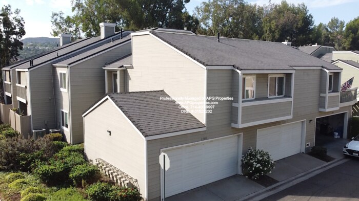 Foto principal - Appealing 2 bedroom / 2 bathroom condo wit...