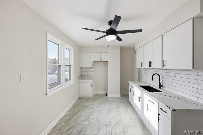 Foto del edificio - 36 Krakow St