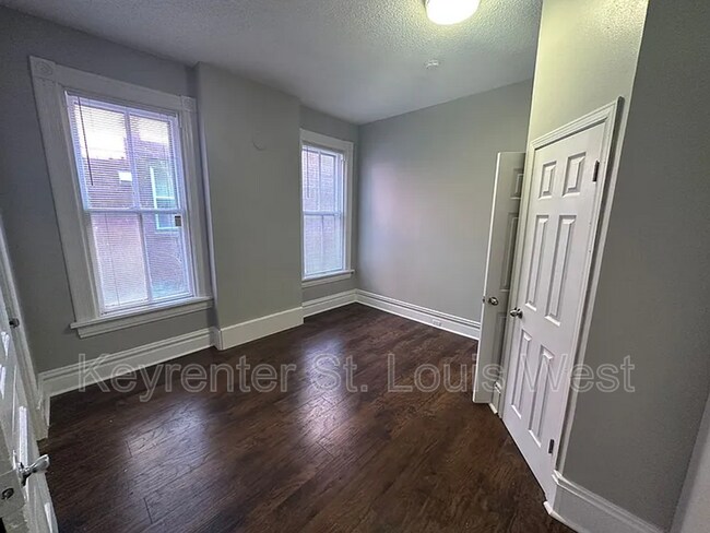 Foto del edificio - 2821 Henrietta St