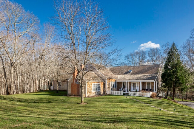 Building Photo - 370 Brick Kiln Rd
