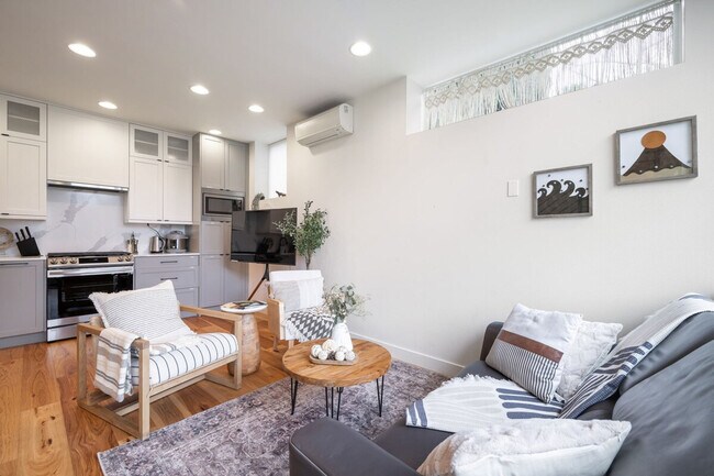 Foto del edificio - 3120 3rd Ave W