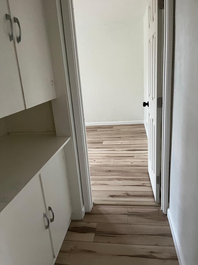 Foto del edificio - 680 Sunset Dr