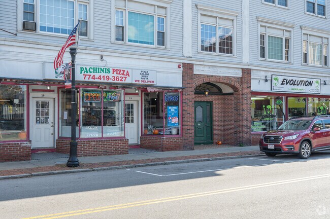 Just minutes from East Middleboro you will find an abundance of shops and restaurants.