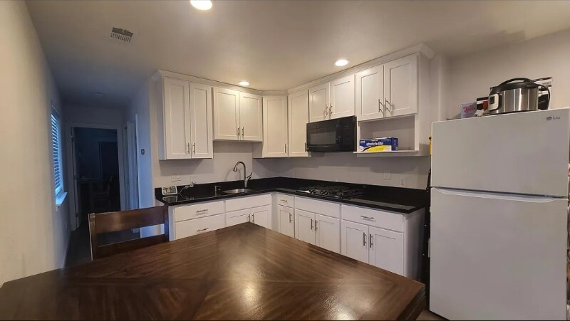 Foto principal - 2629 Georginia Ave