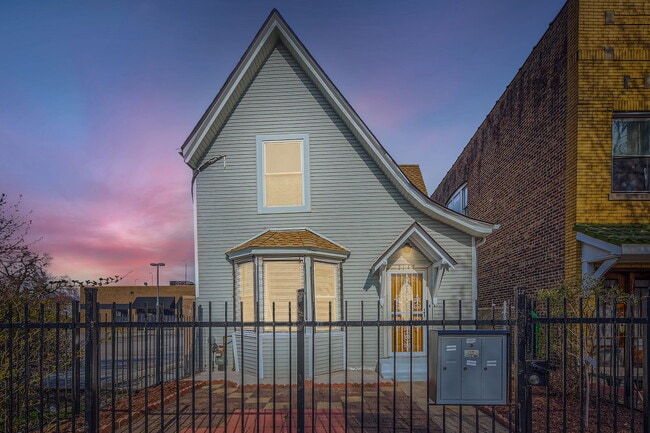 Photo - 3147 N Spaulding Ave House