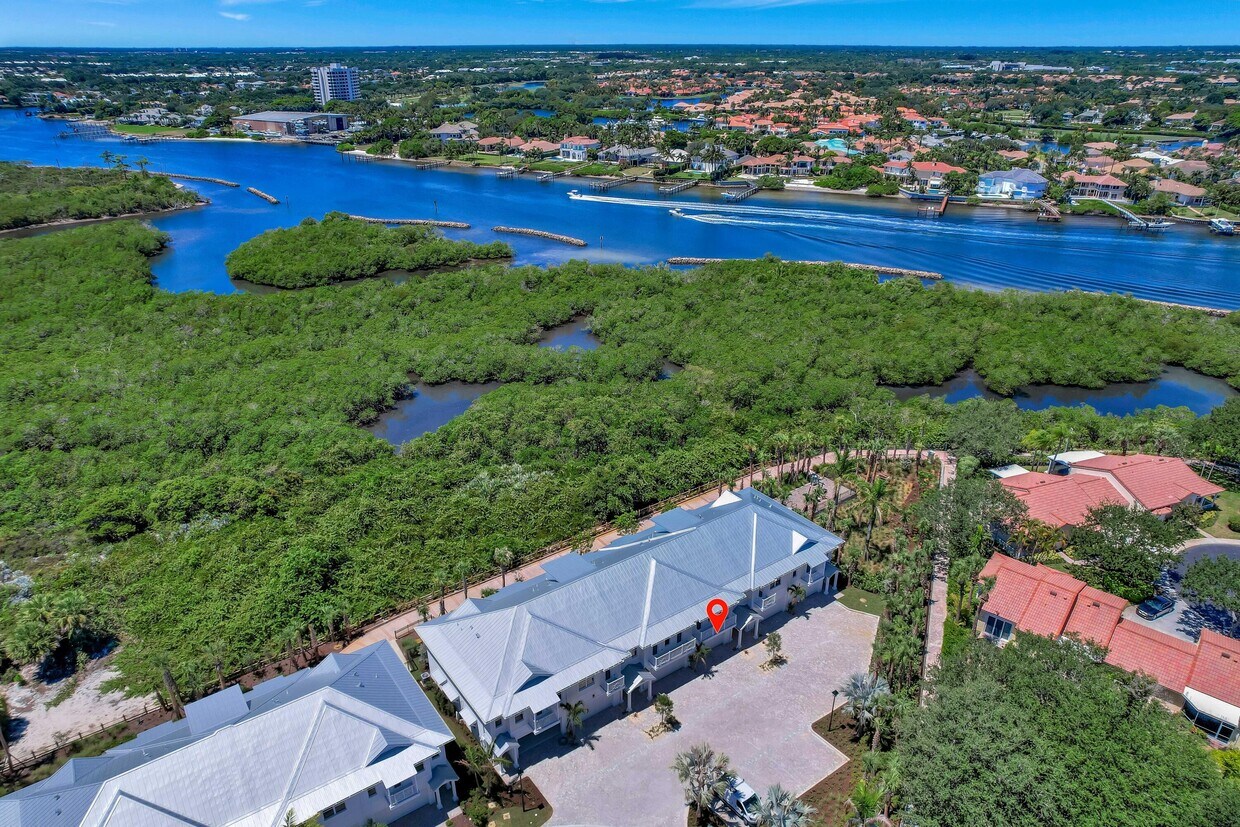 Foto principal - 150 Water Pointe Pl