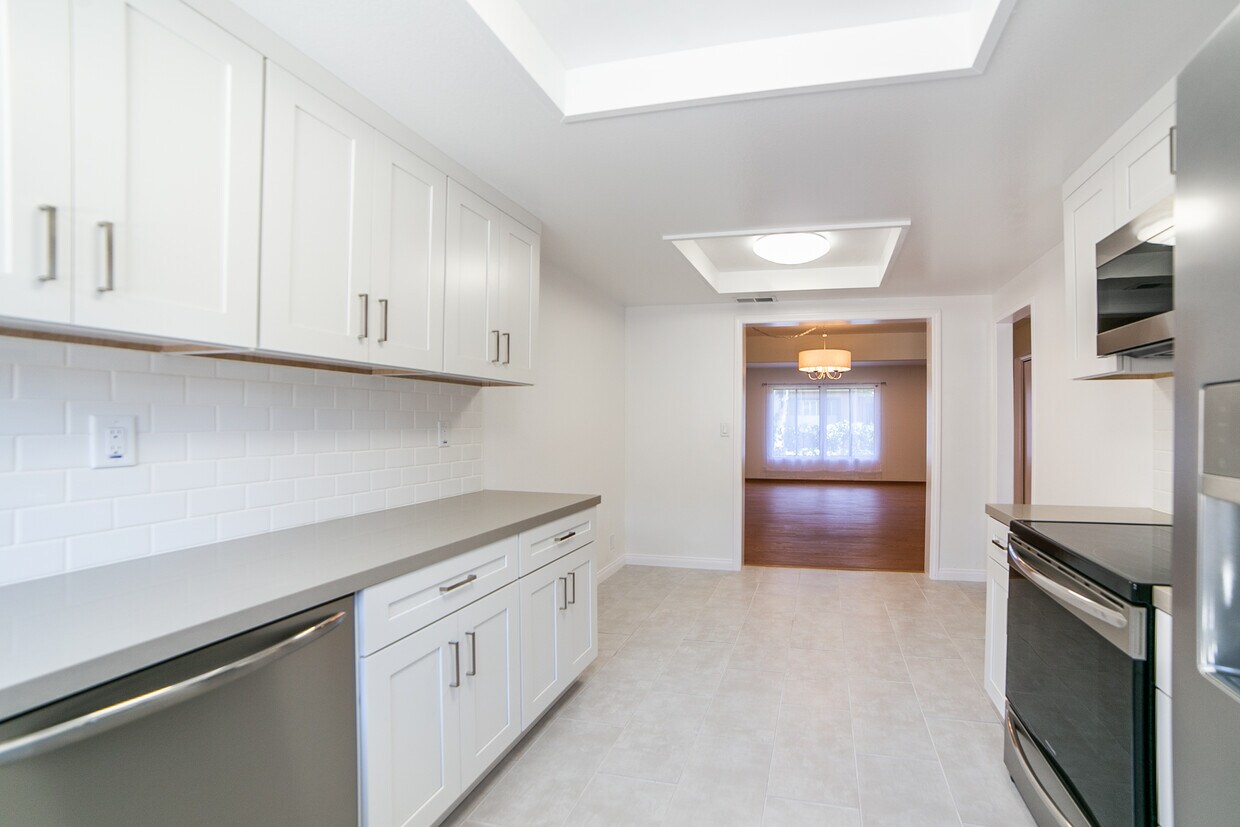 1573 Cheap Apartments for Rent in San Fernando Valley, CA Westside