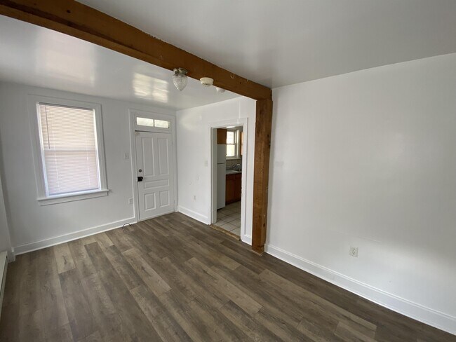 Foto del edificio - 819 Manor St