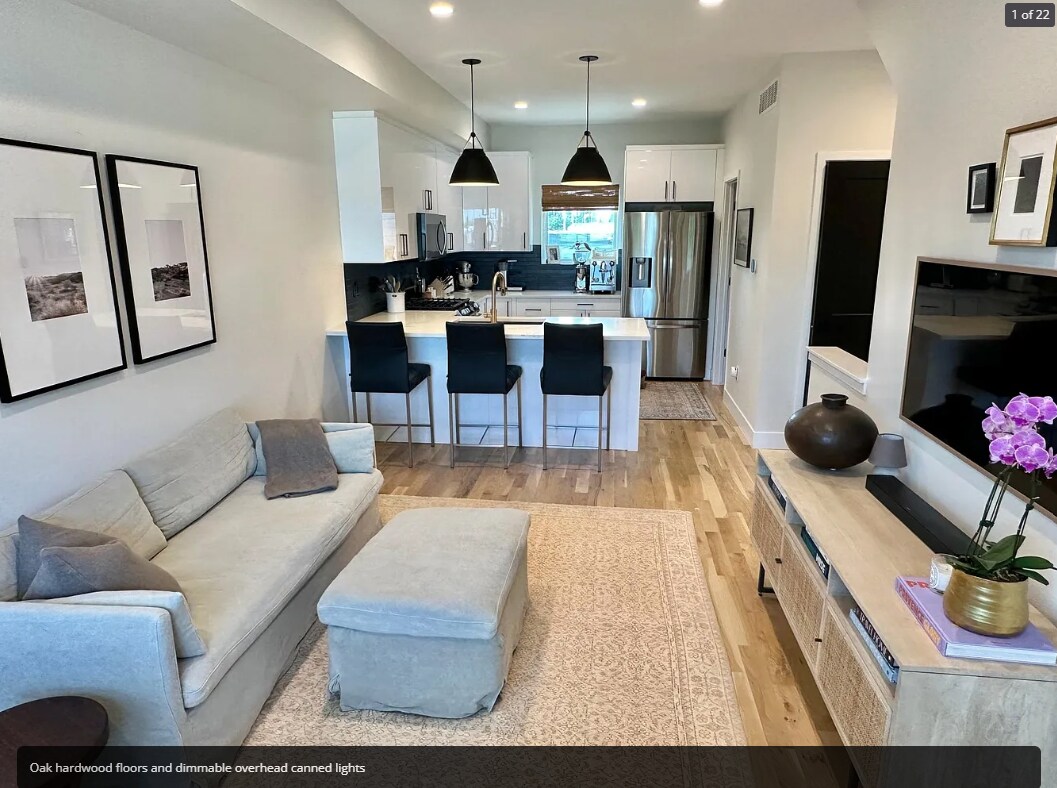 Foto principal - 2400 S Delaware St