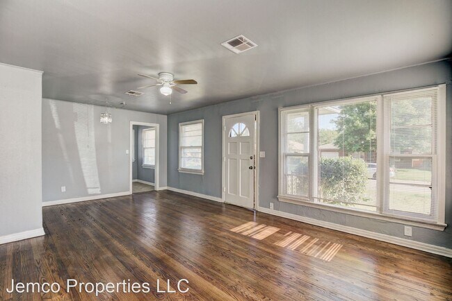 Building Photo - 2 br, 1 bath House - 2024 Andover Court